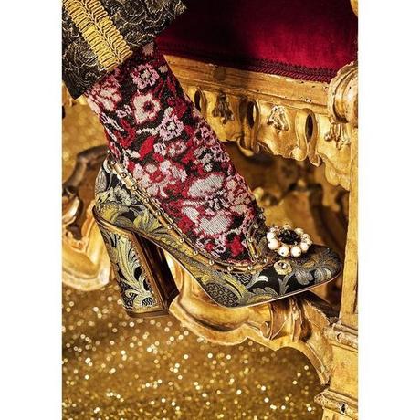 THE DARK ROMANCE TREND FOR FALL 2019 THE DARK ROMANCE TREND FOR FALL 2019