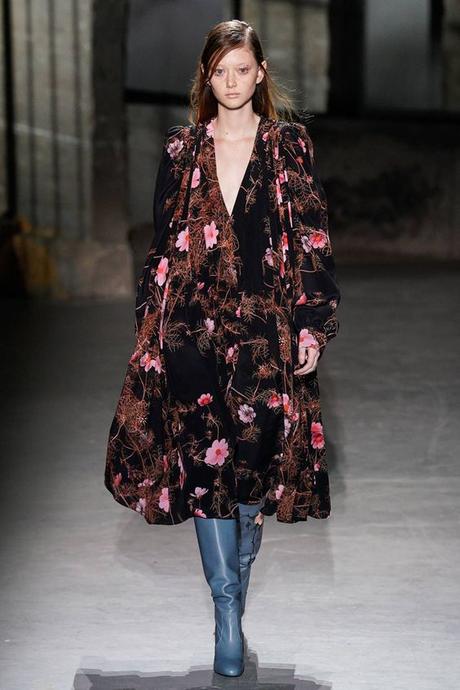 THE DARK ROMANCE TREND FOR FALL 2019 THE DARK ROMANCE TREND FOR FALL 2019
