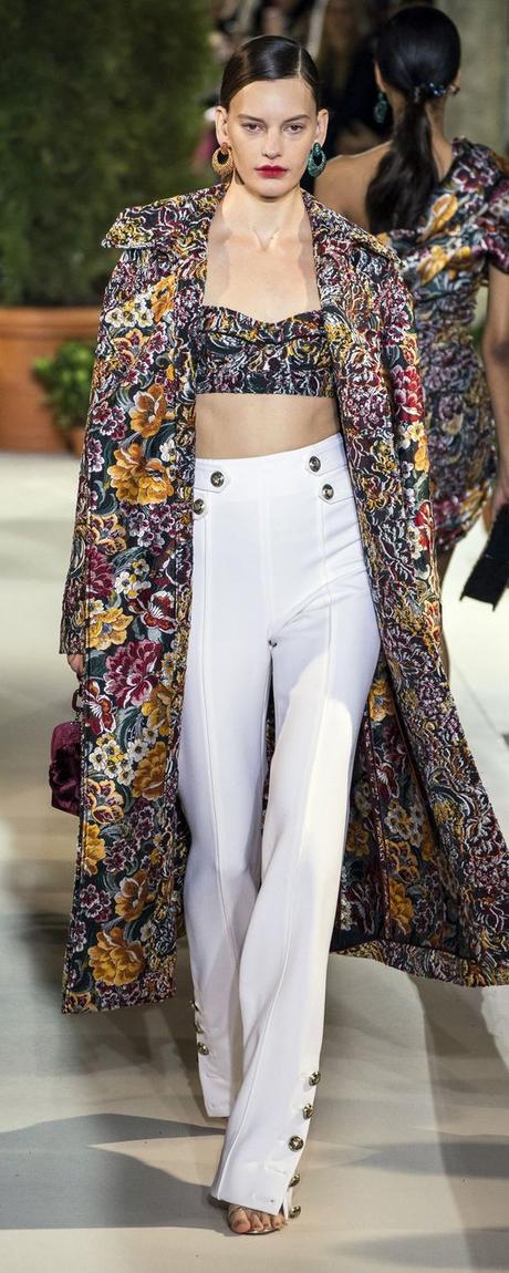 THE DARK ROMANCE TREND FOR FALL 2019 THE DARK ROMANCE TREND FOR FALL 2019