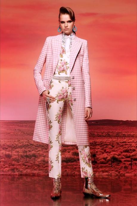 THE DARK ROMANCE TREND FOR FALL 2019 THE DARK ROMANCE TREND FOR FALL 2019