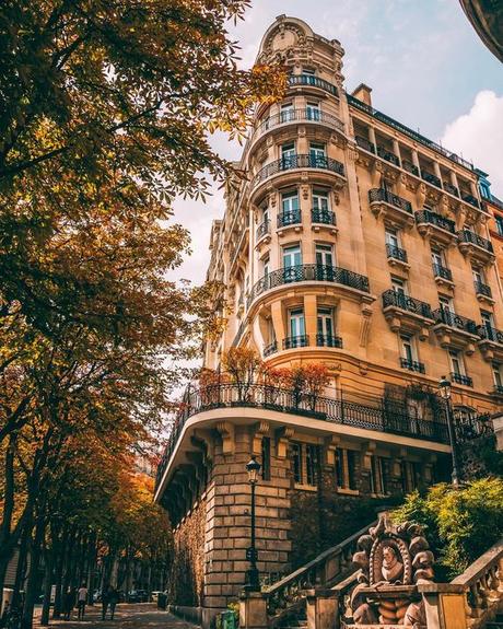 THE DARK ROMANCE TREND FOR FALL 2019 THE DARK ROMANCE TREND FOR FALL 2019