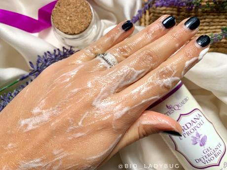 Miracle Cleanser: Review Artes Quaero – Detergente viso bio bardana e propoli – Fragranze Etrusche Miracle Cleanser: Review Artes Quaero – Detergente viso bio bardana e propoli – Fragranze Etrusche
