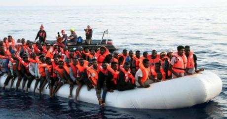 Il governo italiano da piu` soldi ai migranti che ai disabili Il governo italiano da piu` soldi ai migranti che ai disabili