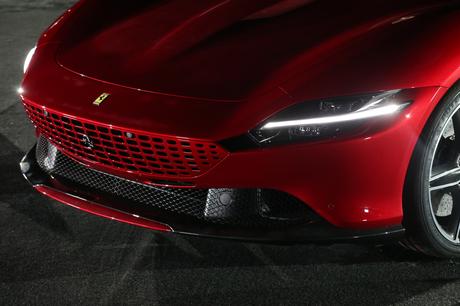 La Ferrarri Roma si doveva presentare al Colosseo, ma la Sindaca ha detto no La Ferrarri Roma si doveva presentare al Colosseo, ma la Sindaca ha detto no