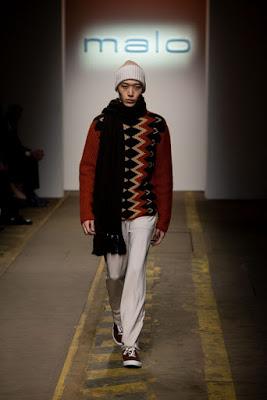 Malo, l'Eccellenza del Cashmere e il Fatto a Mano. Malo, l'Eccellenza del Cashmere e il Fatto a Mano.