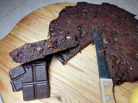 TORTA VELOCE CIOCCOLATO E MELE TORTA VELOCE CIOCCOLATO E MELE