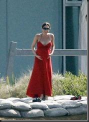 Victoria-Beckham-pancione-4-luglio-mare-4