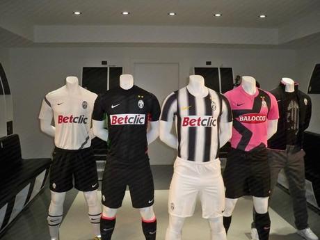 nuova-maglia-juventus-2012-2.jpeg