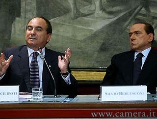 Scilipoti e Brunetta: un eroe per Silvio, un cretino per la Storia