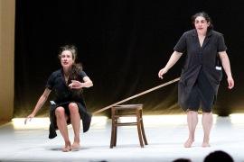 TEATRO: Compagnia Abbondanza/Bertoni – LE FUMATRICI DI PECORE