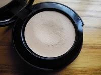 Correggiamo, ma senza penna rossa: Full Coverage Concealer - Kiko