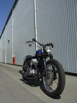 Kawasaki W650 Flat Track by M