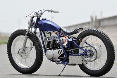 Yamaha DT250 Bobber by GRAVEL Crew