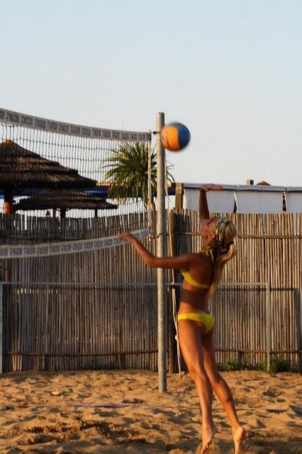 yellow bikini for beach volley!