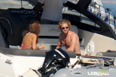 Di Caprio ancora a Capri - Gerard Butler è a Ischia: che fisico, fischia!