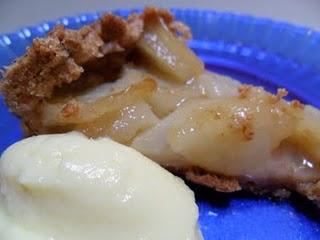 CROSTATA DI PESCHE SATURNINE CON CREMA PASTICCERA ALLA LAVANDA....