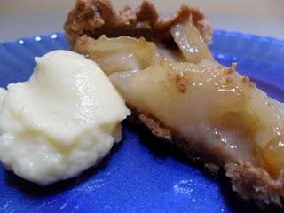 CROSTATA DI PESCHE SATURNINE CON CREMA PASTICCERA ALLA LAVANDA....