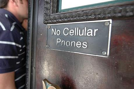 Da Intel una ricerca sulla Netiquette mobile