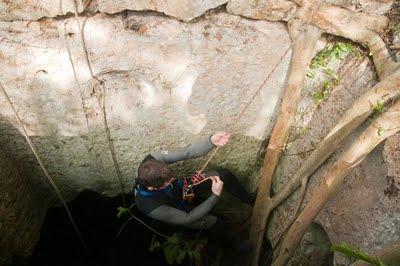 sacrificio maya cenote