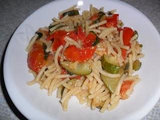 ITALIANINI CON POMODORINI PIENNOLO E ZUCCHINE.......OVVERO.....LA PASTA DI DOLCE META'.....