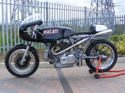 Ducati 900 SS Track Bike