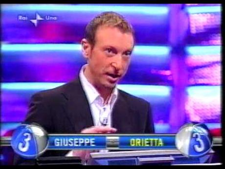 #PreseraleStory: una sfida appassionate tra #Rai1 e #Canale5 #PreseraleStory: una sfida appassionate tra #Rai1 e #Canale5
