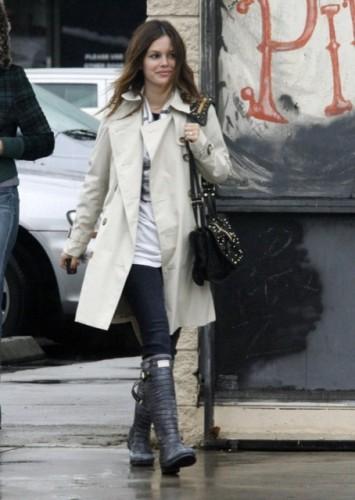 outfit stivali da pioggia outfit stivali da pioggia come indossare gli stivali da pioggia come abbinare gli stivali da pioggia idee outfit stivali pioggia rain boots how to wear rain boots winter outfits mariafelicia magno fashion blogger color block by felym fashion blogger italiane fashion bloggers italy