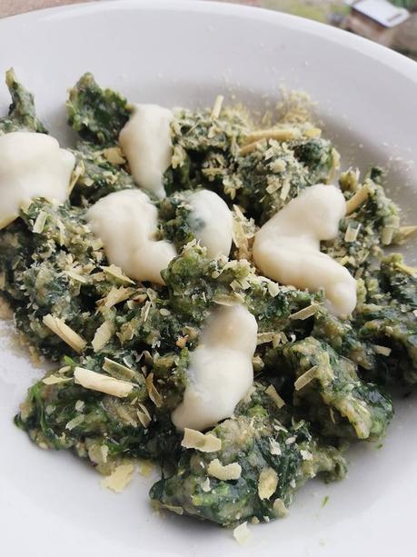 SPAETZLE fatti a mano SPAETZLE fatti a mano