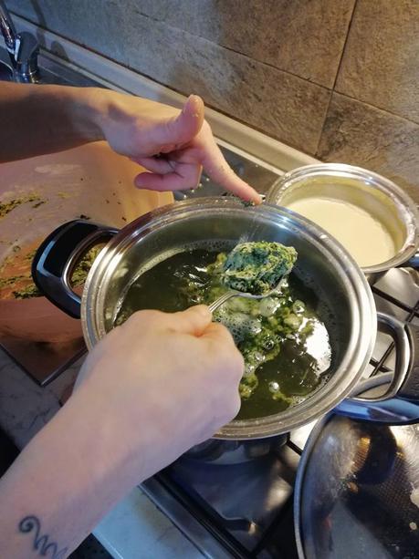 SPAETZLE fatti a mano SPAETZLE fatti a mano