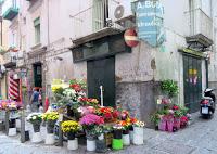 Napoli: in giro per Chiaia (2) Napoli: in giro per Chiaia (2)