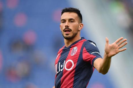 Napoli-Bologna 1-2, Llorente illude e Sansone la ribalta: è crisi Ancelotti Sansone