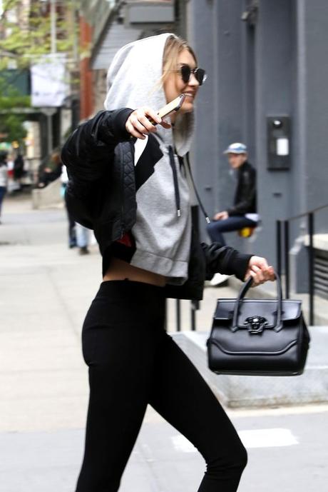 FASHION TREND ALERT FALL 2019: THE NEW SPORTY STYLE FASHION TREND ALERT FALL 2019: THE NEW SPORTY STYLE