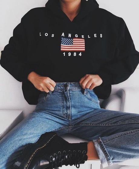 FASHION TREND ALERT FALL 2019: THE NEW SPORTY STYLE FASHION TREND ALERT FALL 2019: THE NEW SPORTY STYLE