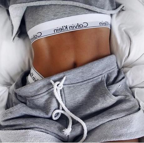FASHION TREND ALERT FALL 2019: THE NEW SPORTY STYLE FASHION TREND ALERT FALL 2019: THE NEW SPORTY STYLE
