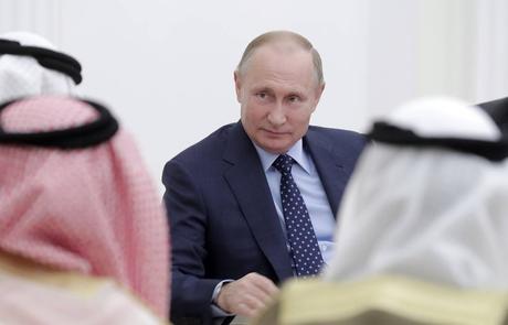 Putin non usa mezzi termini: “Estrarre shale oil è da barbari!” Putin non usa mezzi termini: “Estrarre shale oil è da barbari!”