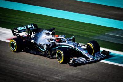F1 | Test Abu Dhabi: Mercedes davanti, Ferrari chiude con il botto F1 | Test Abu Dhabi: Mercedes davanti, Ferrari chiude con il botto