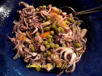Ciuffi di calamari in insalata Ciuffi di calamari in insalata