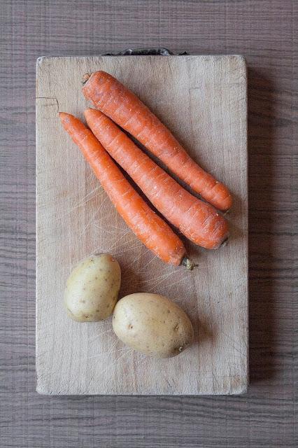 Vellutata di carote e patate, ricetta per lo svezzamento del bambino Vellutata di carote e patate, ricetta per lo svezzamento del bambino