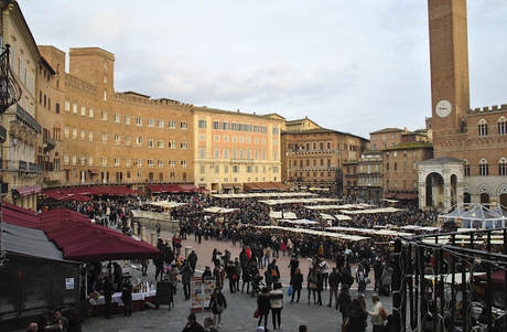 Siena a Natale: un giro non convenzionale Siena a Natale: un giro non convenzionale
