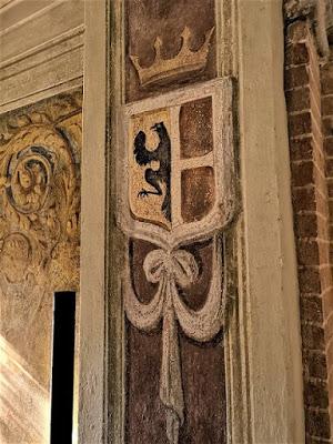 Lo stemma di Borgo riaffiora nel Duomo di Fidenza Lo stemma di Borgo riaffiora nel Duomo di Fidenza