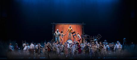 EMMA DANTE E SERENA SINIGAGLIA NELLA CHIAVE VERISTA CHE UNISCE PAGLIACCI E CAVALLERIA RUSTICANA pagliacci_scena_d4_9479_andrearanzi-studiocasaluci