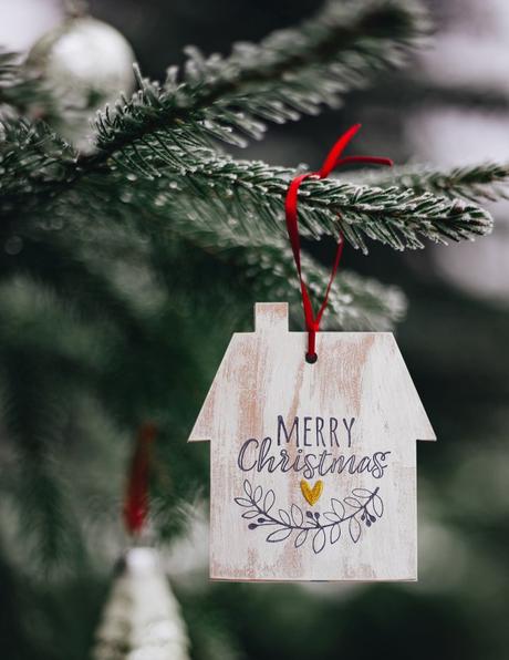 Natale fatto a mano|Casetta in finto legno per una Decorazione natalizia fai da te Natale fatto a mano|Casetta in finto legno per una Decorazione natalizia fai da te
