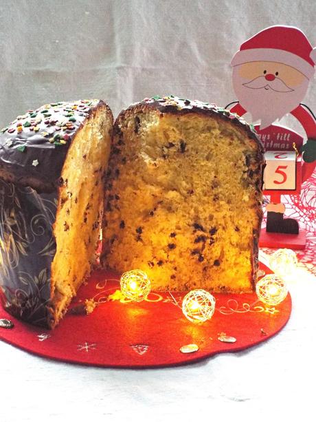 Panettone alle gocce di cioccolato a lievitazione mista Panettone alle gocce di cioccolato a lievitazione mista