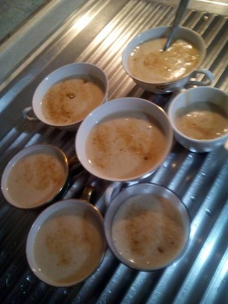 BUDINO DI LATTE DI MANDORLE ALLA CANNELLA BUDINO DI LATTE DI MANDORLE ALLA CANNELLA