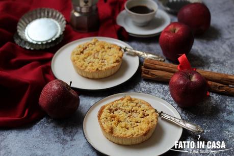 Crostatine con Crumble di Mele Crostatine con Crumble di Mele