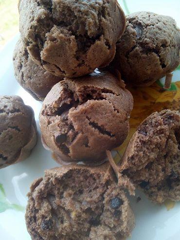 MUFFINS VELOCI CON GOCCE DI CIOCCOLATO MUFFINS VELOCI CON GOCCE DI CIOCCOLATO