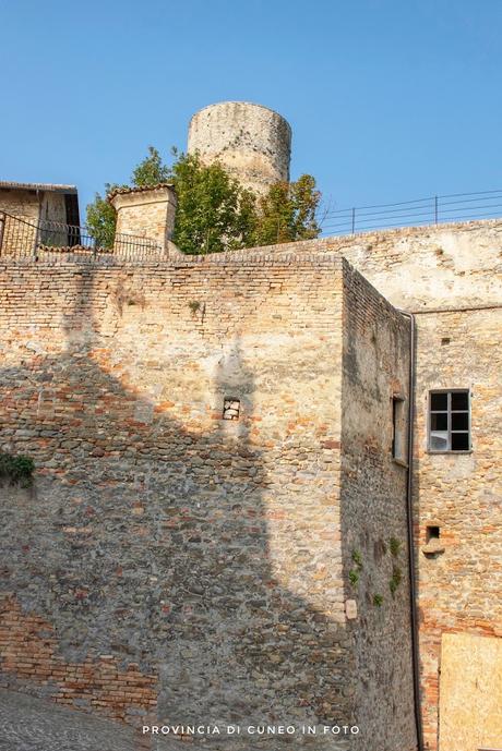 Castello di Castiglione Falletto - Langhe Fotografie Castello di Castiglione Falletto - Langhe