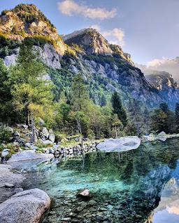 Val di Mello: mucche brutte, monti disgraziati e nobili bidet Val di Mello: mucche brutte, monti disgraziati e nobili bidet