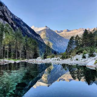 Val di Mello: mucche brutte, monti disgraziati e nobili bidet Val di Mello: mucche brutte, monti disgraziati e nobili bidet