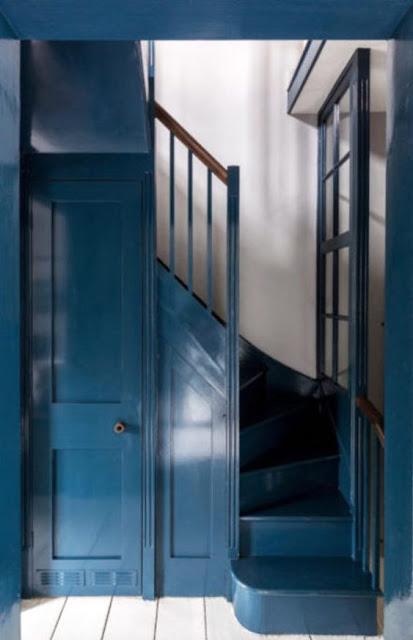 CLASSIC BLUE: il colore Pantone 2020 CLASSIC BLUE: il colore Pantone 2020
